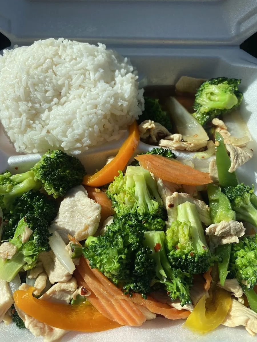 Broccoli at Polly's Thai Food, Lawton OK