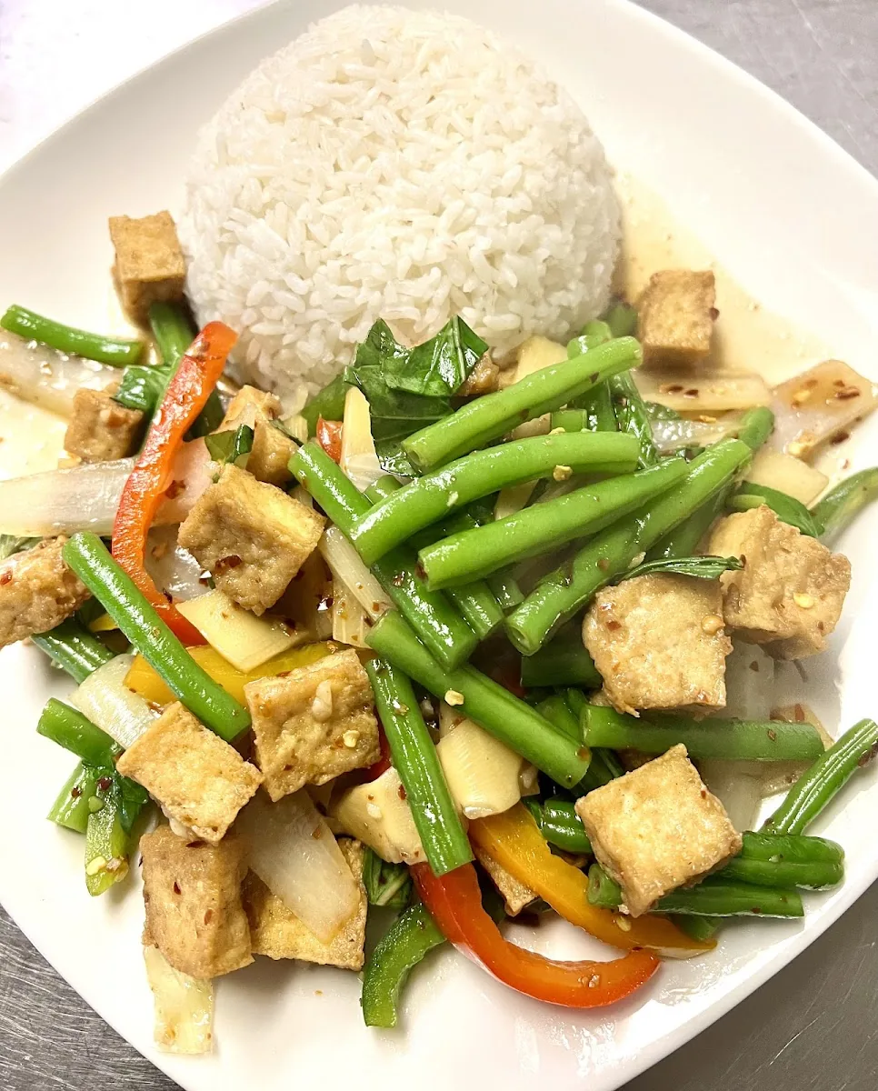 Fresh Snow Peas at Polly's Thai Food, Lawton OK